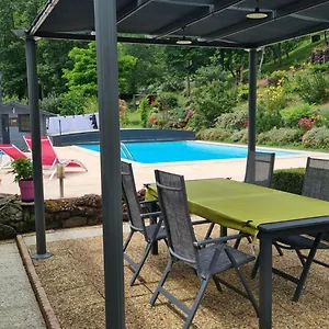  Appartement Les Ecureuils Au Sein D'une Propriete Arboree
